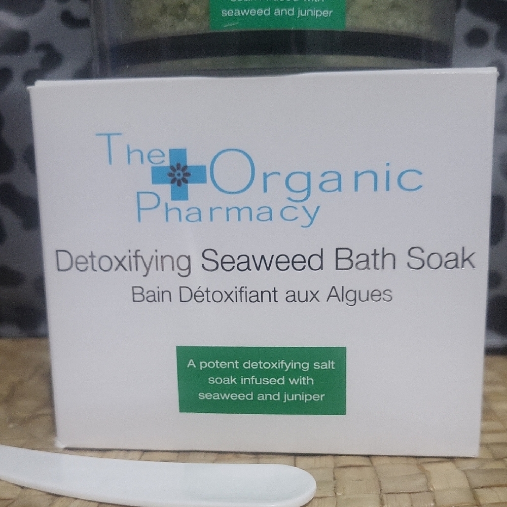 Detoxifying Seaweed Bath Soak - Green - Picture 2 of 5